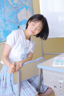 纯白轮舞曲